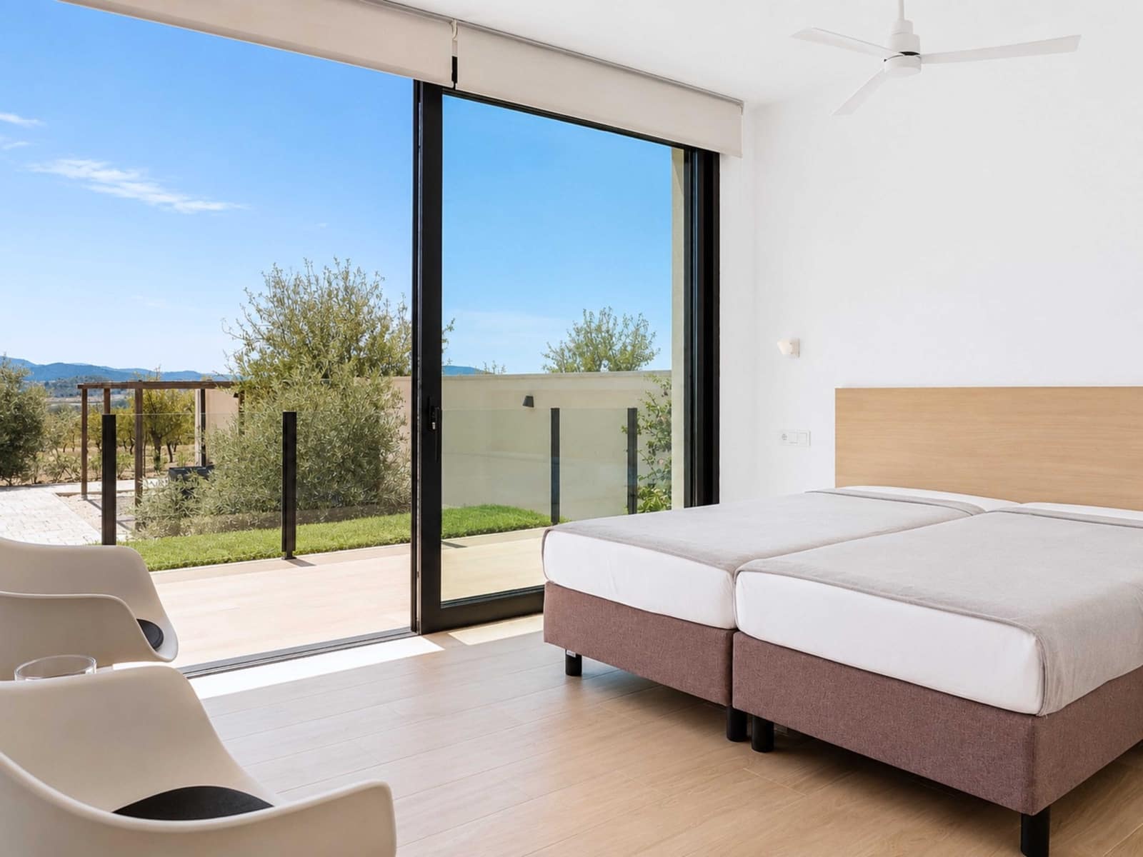 4 soveværelse Villa til salg i Pinoso med swimmingpool - € 639.000 (Ref: 10004677)