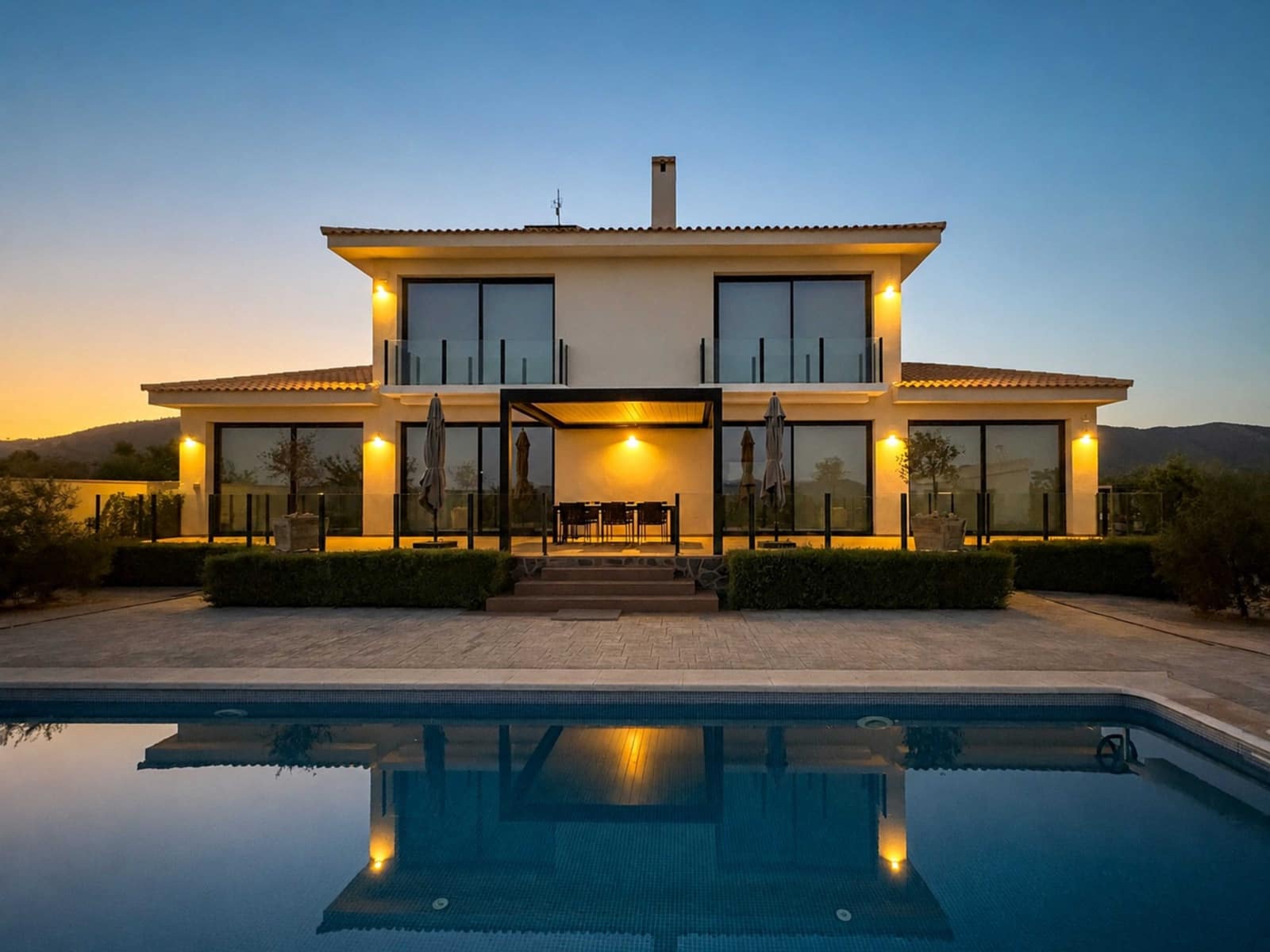 4 soveværelse Villa til salg i Pinoso med swimmingpool - € 639.000 (Ref: 10004677)