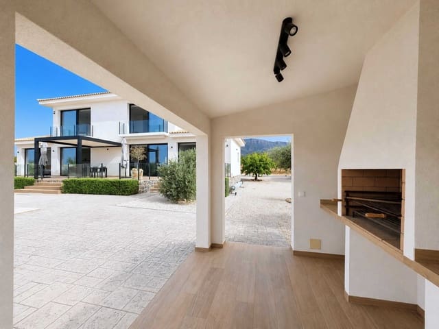 4 soveværelse Villa til salg i Pinoso med swimmingpool - € 639.000 (Ref: 10004677)