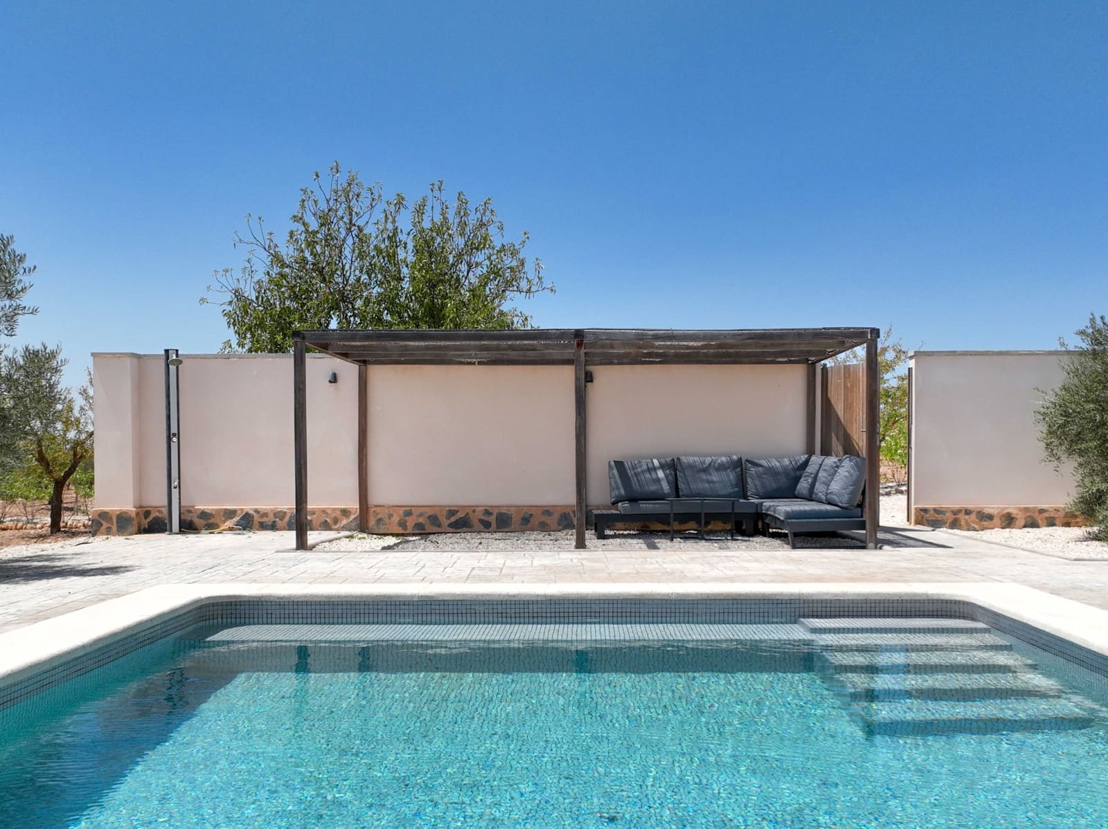 4 soveværelse Villa til salg i Pinoso med swimmingpool - € 639.000 (Ref: 10004677)