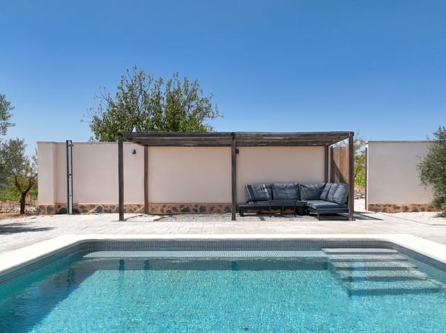 4 soveværelse Villa til salg i Pinoso med swimmingpool - € 639.000 (Ref: 10004677)
