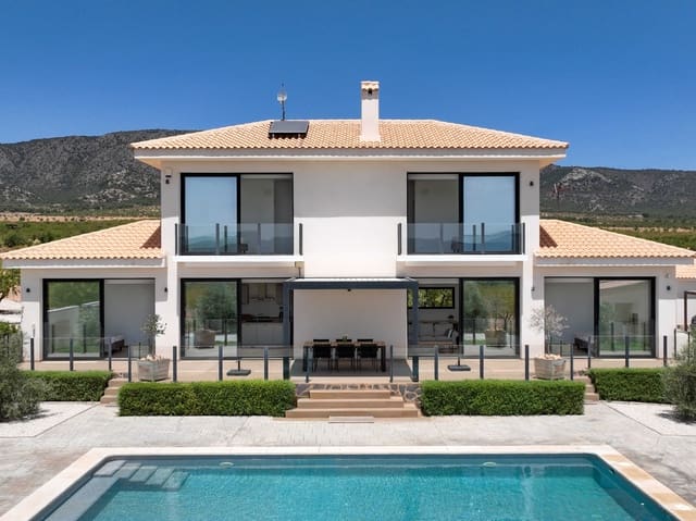 4 soveværelse Villa til salg i Pinoso med swimmingpool - € 639.000 (Ref: 10004677)