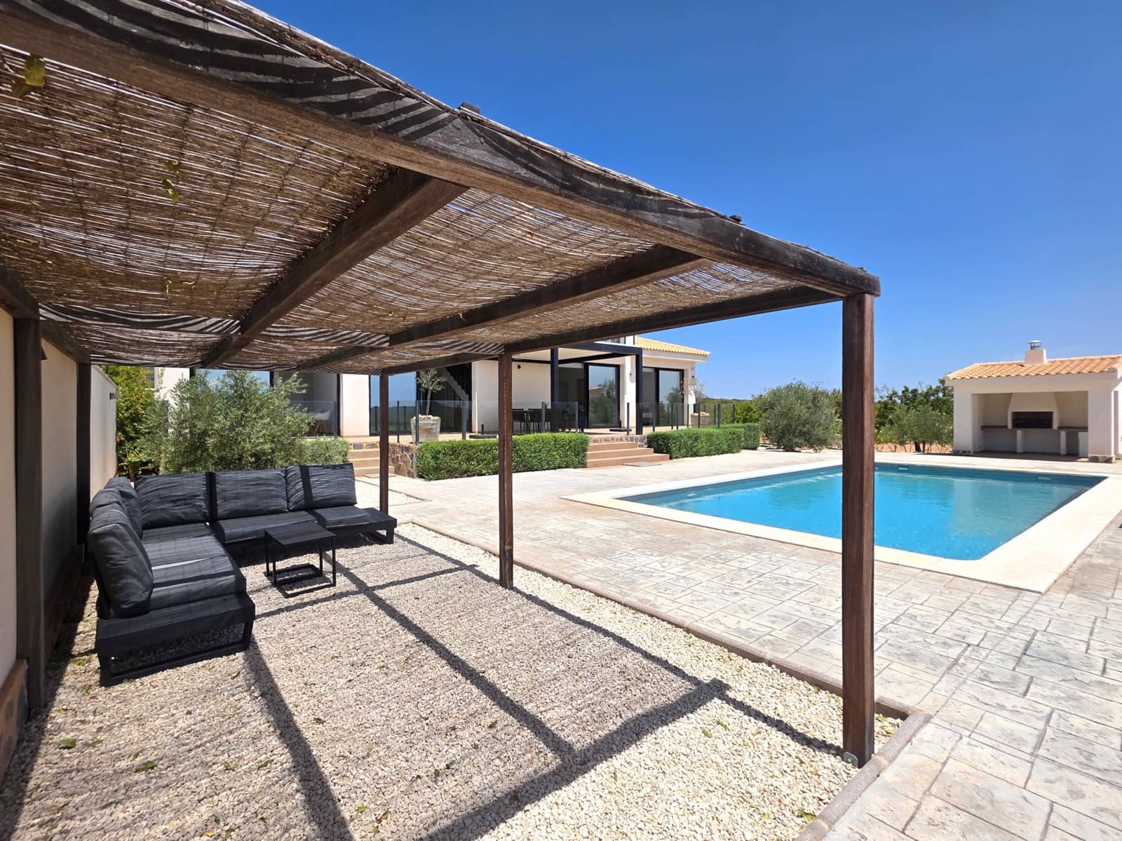 4 soveværelse Villa til salg i Pinoso med swimmingpool - € 639.000 (Ref: 10004677)