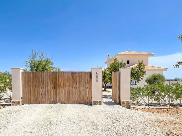 4 soveværelse Villa til salg i Pinoso med swimmingpool - € 639.000 (Ref: 10004677)