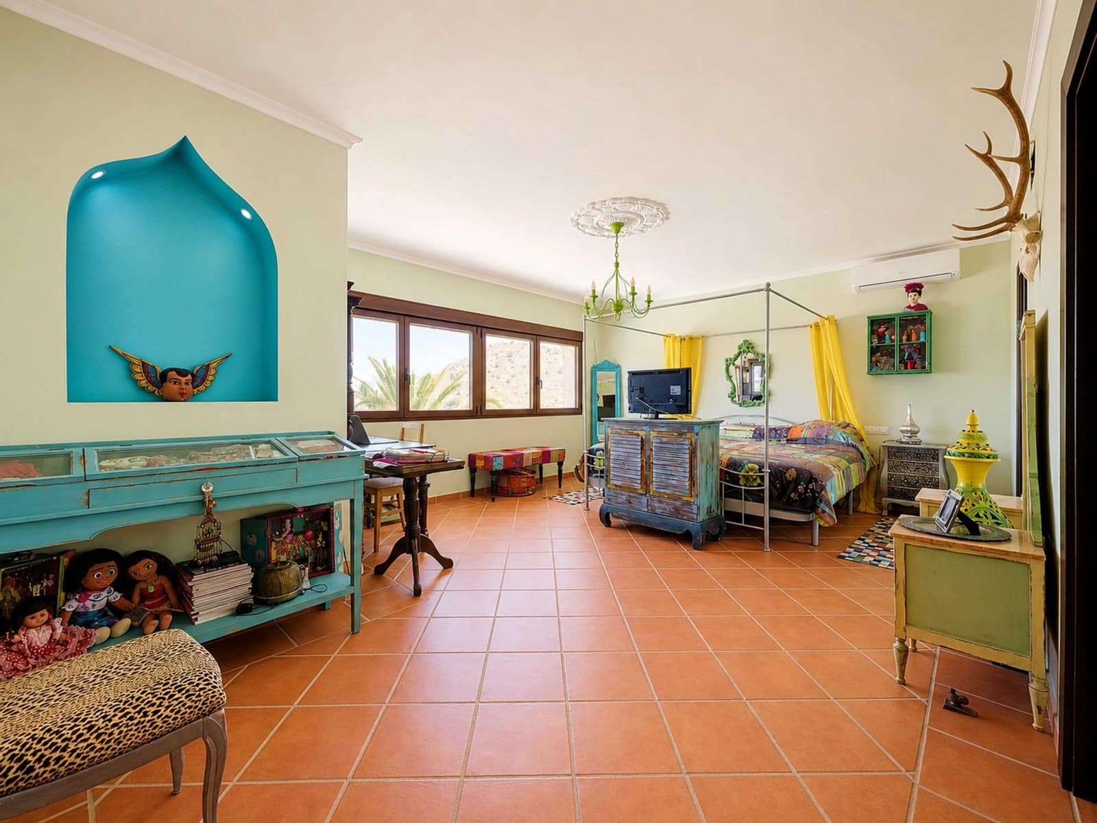 3 soveværelse Villa til salg i Pinoso med swimmingpool garage - € 649.500 (Ref: 10004679)