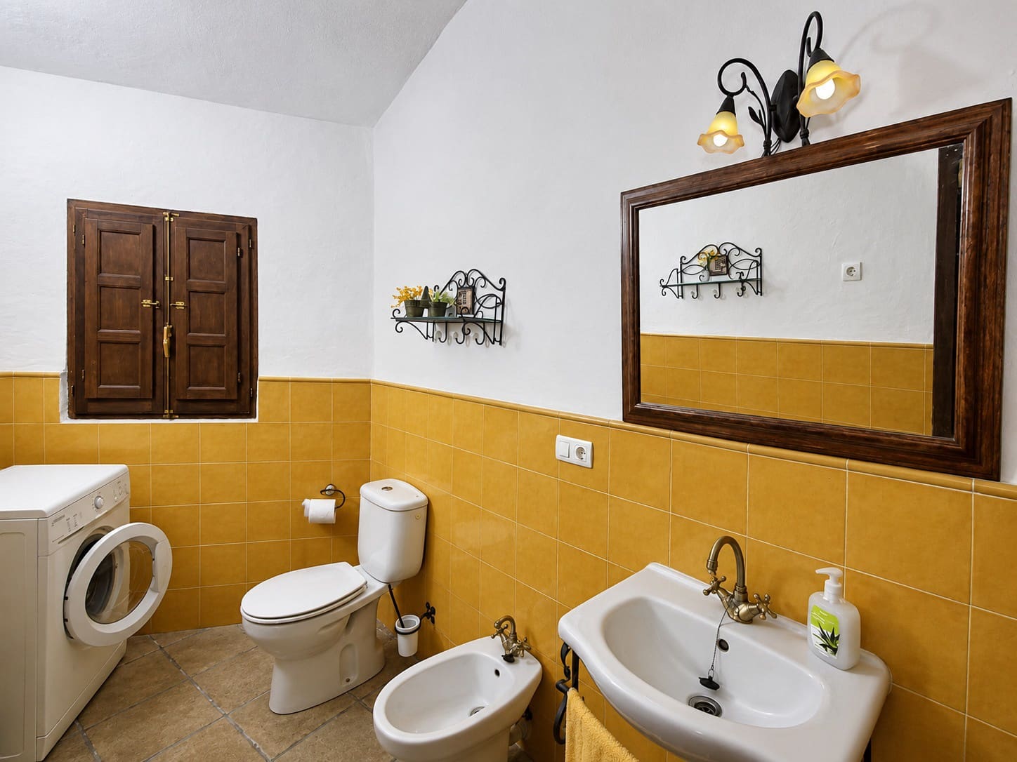 Casa Cueva de 4 habitaciones en Huéscar en venta - 124.950 € (Ref: 10004681)
