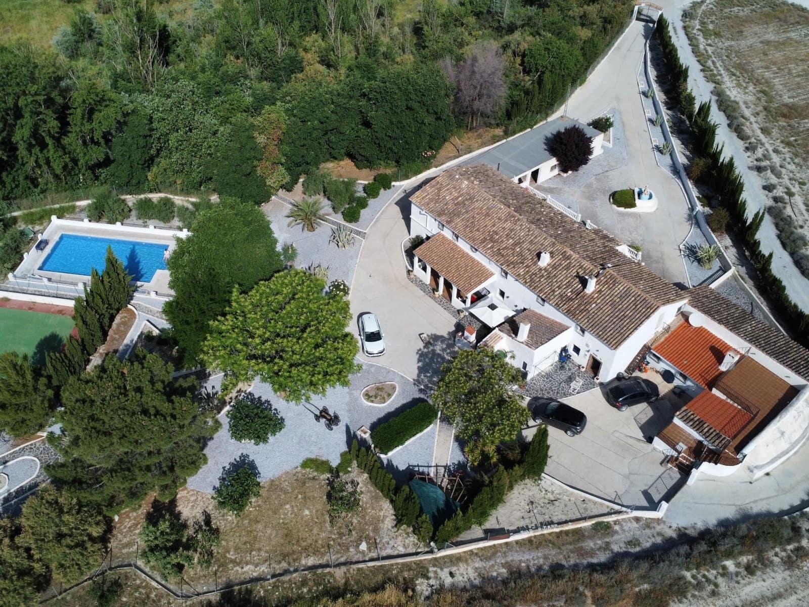 16 soveværelse Finca/Landehus til salg i Caniles med swimmingpool garage - € 995.000 (Ref: 10004682)