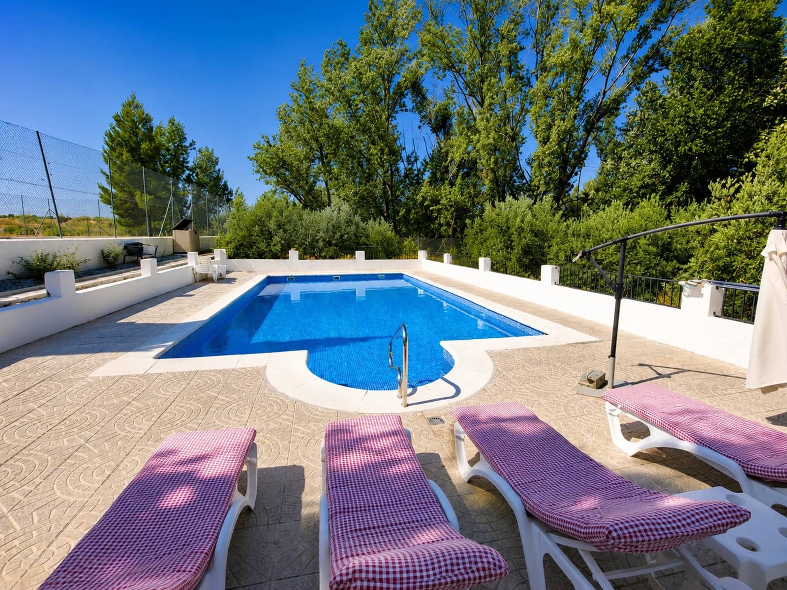 16 soveværelse Finca/Landehus til salg i Caniles med swimmingpool garage - € 995.000 (Ref: 10004682)