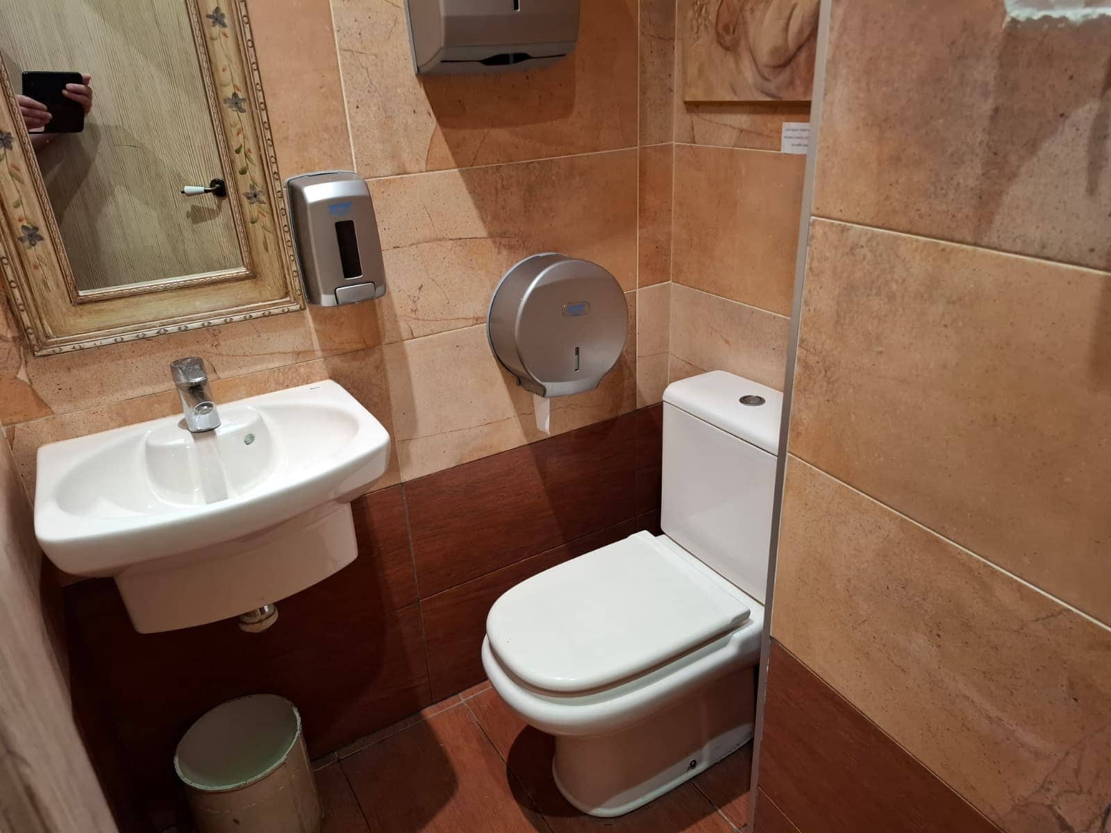 Restaurante/Bar para venda em Pinoso - 350 000 € (Ref: 10012421)