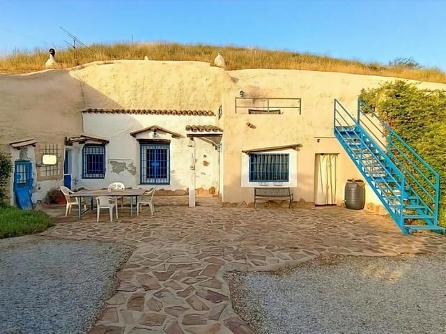 7 makuuhuone Luolatalo myytävänä paikassa Cortes de Baza - 195 000 € (Ref: 10012424)