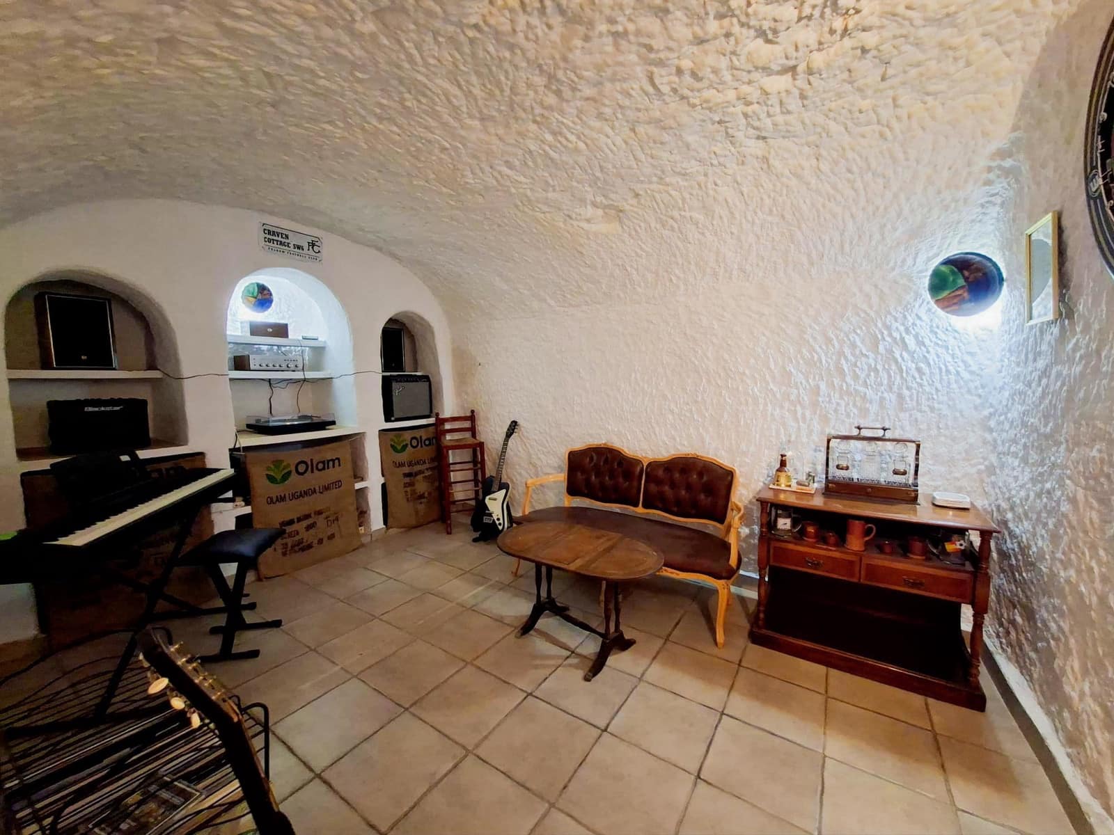 7 makuuhuone Luolatalo myytävänä paikassa Cortes de Baza - 195 000 € (Ref: 10012424)