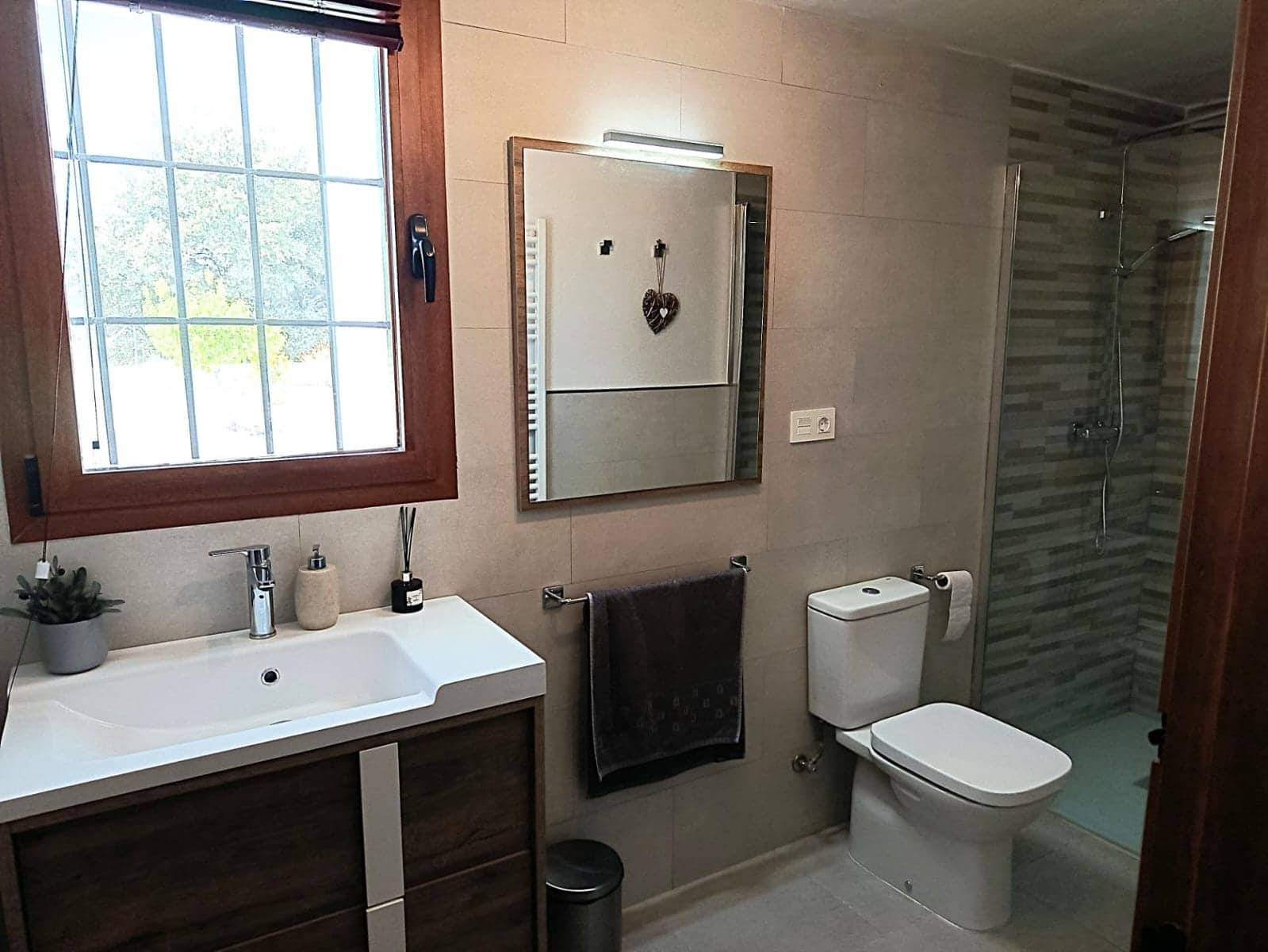 3 bedroom Finca/Country House for sale in Castril with pool garage - € 349,500 (Ref: 10012425)