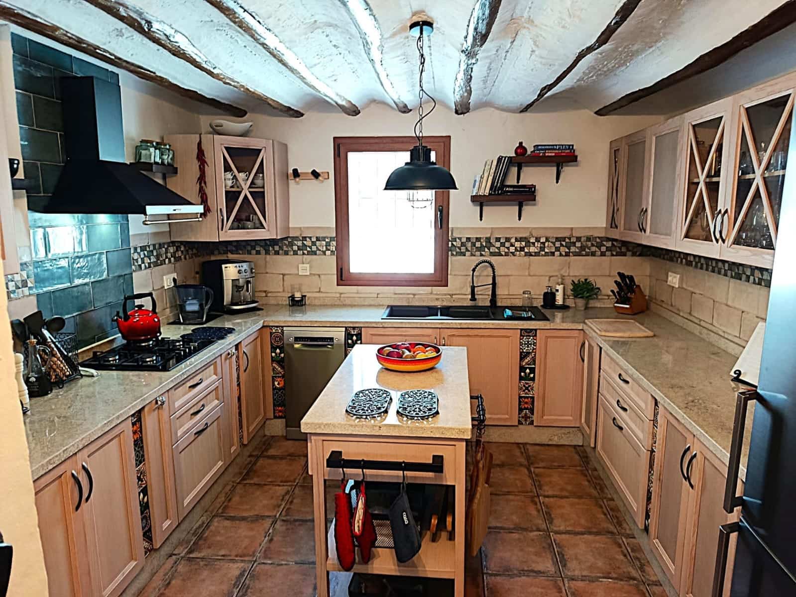 3 bedroom Finca/Country House for sale in Castril with pool garage - € 349,500 (Ref: 10012425)