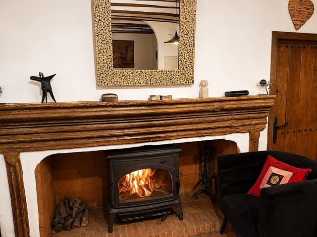 3 sypialnia Finka/Dom wiejski na sprzedaż w Castril z basenem garażem - 349 500 € (Ref: 10012425)