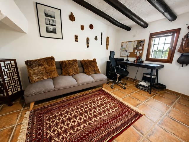 3 sypialnia Finka/Dom wiejski na sprzedaż w Castril z basenem garażem - 349 500 € (Ref: 10012425)