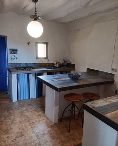 6 makuuhuone Maalaistalo myytävänä paikassa Caniles - 395 000 € (Ref: 10012428)