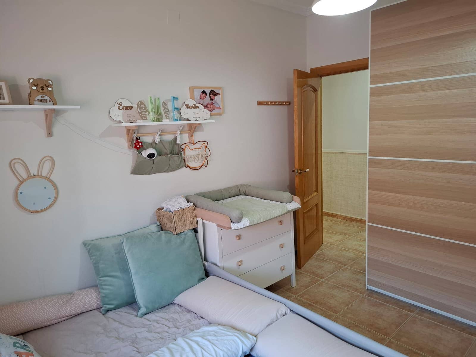 Chalet de 4 habitaciones en Pinoso en venta con garaje - 299.950 € (Ref: 10012430)