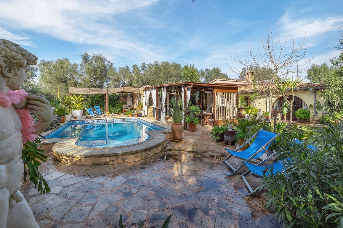 7 bedroom Finca/Country House for sale in Algaida - € 875,000 (Ref: 10012439)