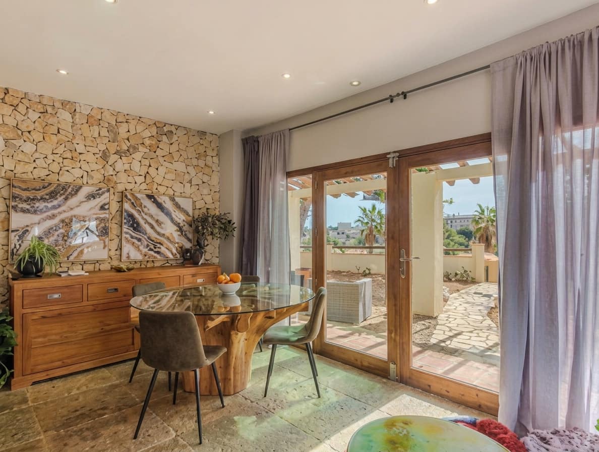 5 bedroom Villa for sale in Aguas de Busot / Aigues - € 1,200,000 (Ref: 10012440)