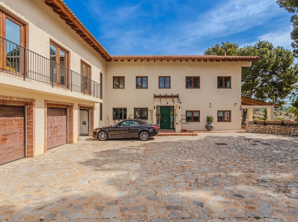 5 bedroom Villa for sale in Aguas de Busot / Aigues - € 1,200,000 (Ref: 10012440)