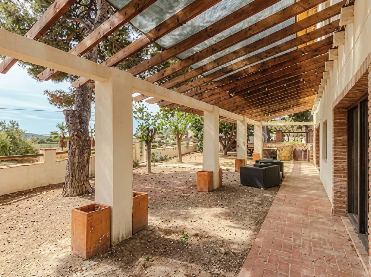 5 bedroom Villa for sale in Aguas de Busot / Aigues - € 1,200,000 (Ref: 10012440)