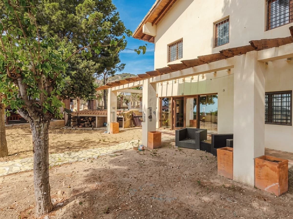 5 bedroom Villa for sale in Aguas de Busot / Aigues - € 1,200,000 (Ref: 10012440)