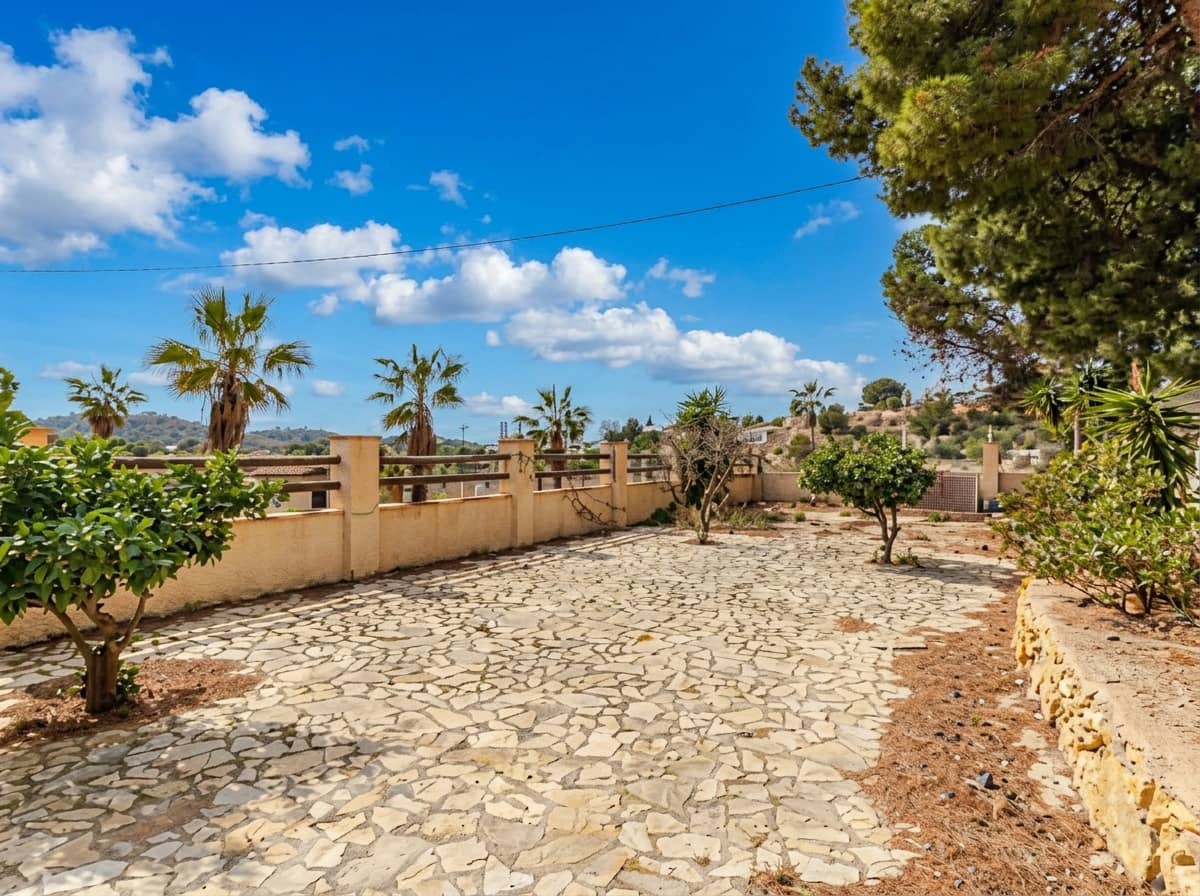 5 bedroom Villa for sale in Aguas de Busot / Aigues - € 1,200,000 (Ref: 10012440)
