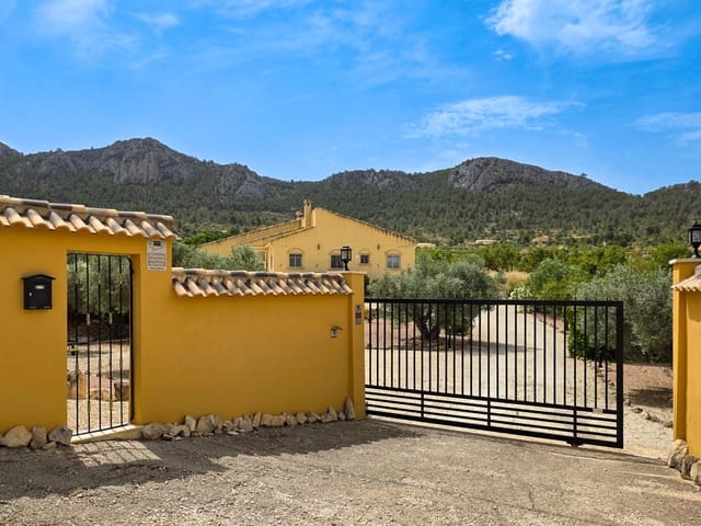 3 soveværelse Villa til salg i Abanilla med swimmingpool garage - € 395.000 (Ref: 10012443)