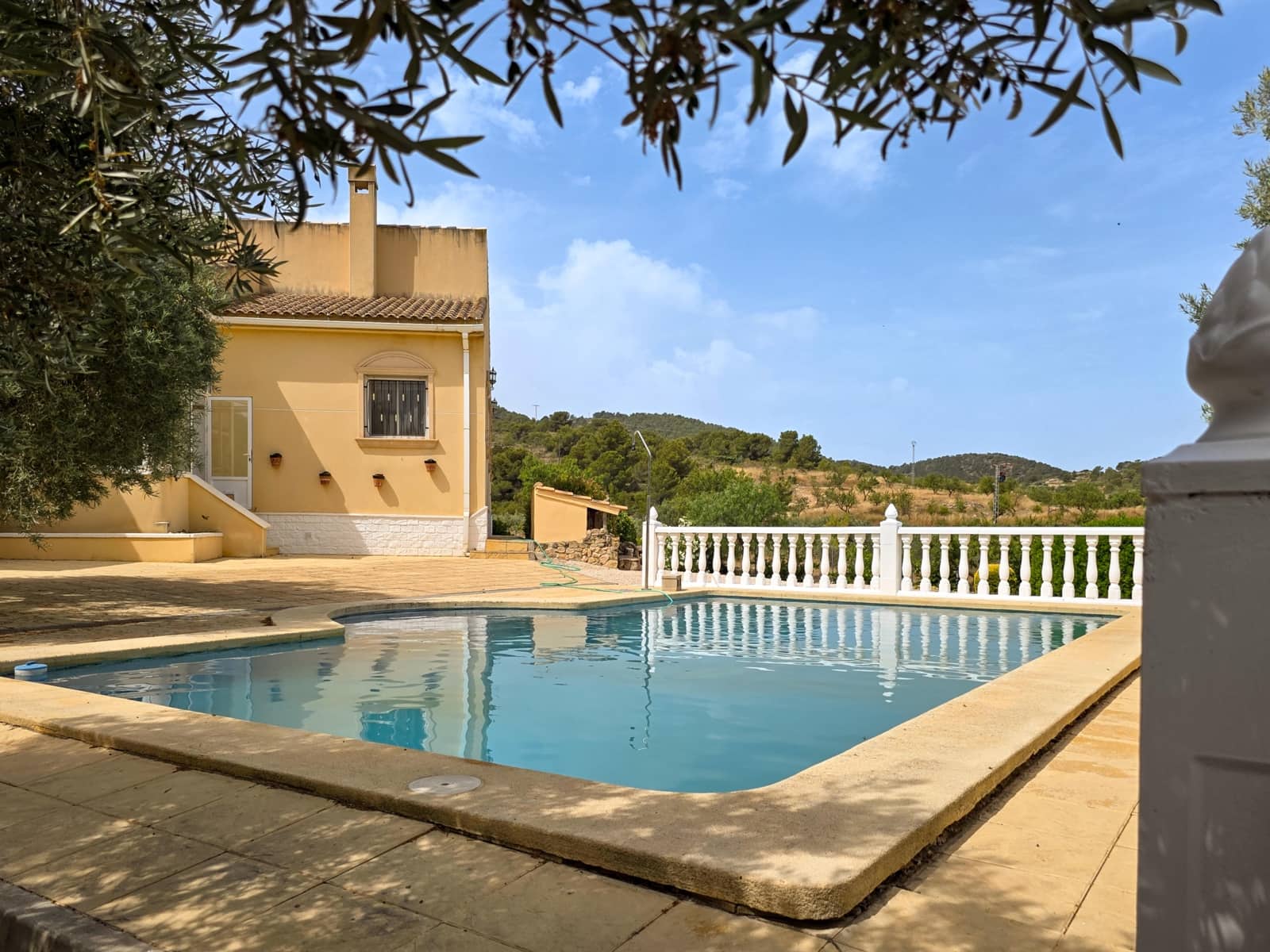 3 soveværelse Villa til salg i Abanilla med swimmingpool garage - € 395.000 (Ref: 10012443)