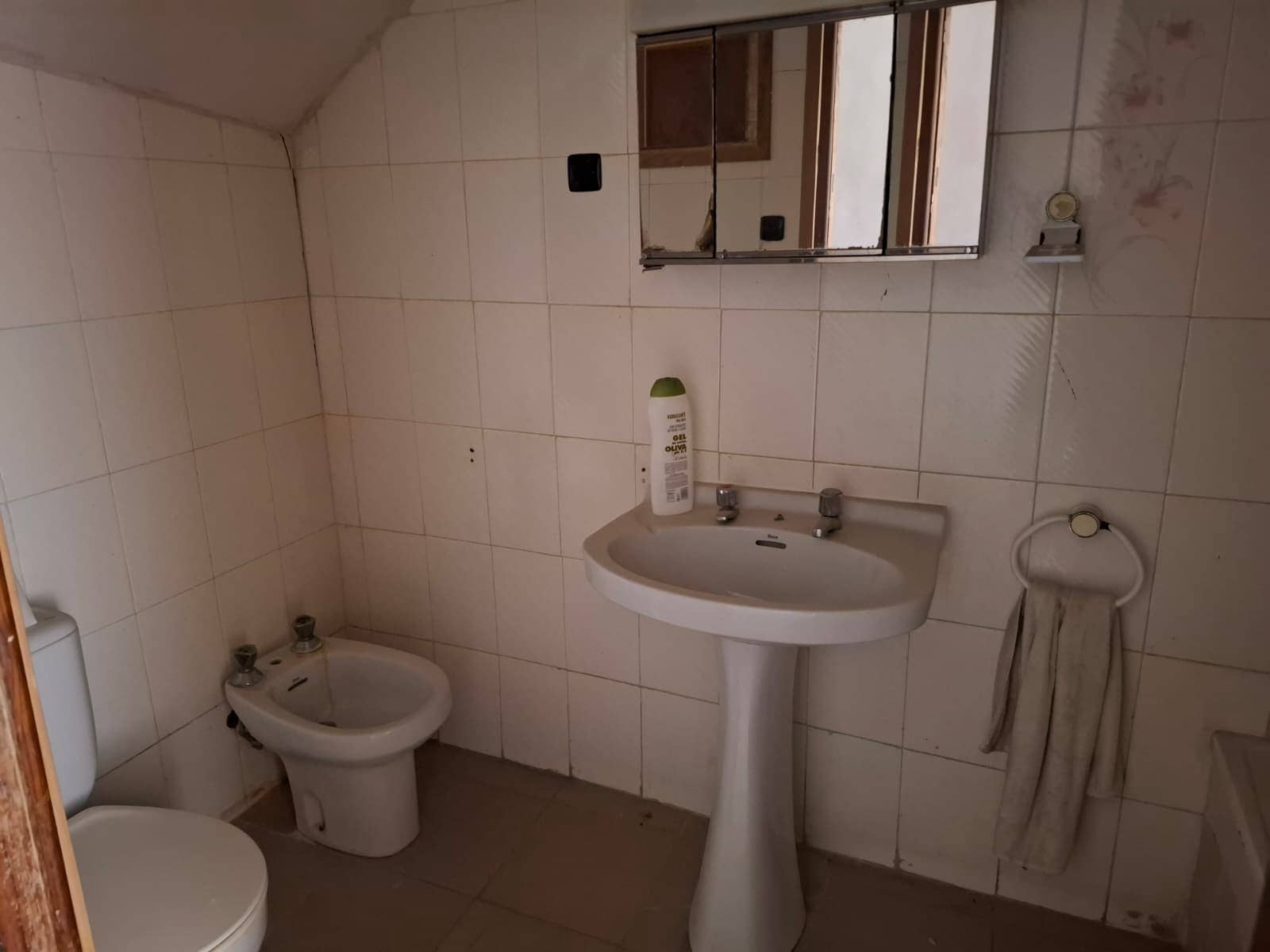 4 sovrum Hus till salu i Pinoso med garage - 75 000 € (Ref: 10012444)