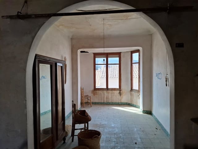 4 sovrum Hus till salu i Pinoso med garage - 75 000 € (Ref: 10012444)