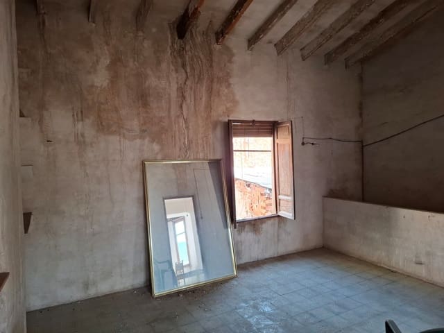 4 sovrum Hus till salu i Pinoso med garage - 75 000 € (Ref: 10012444)