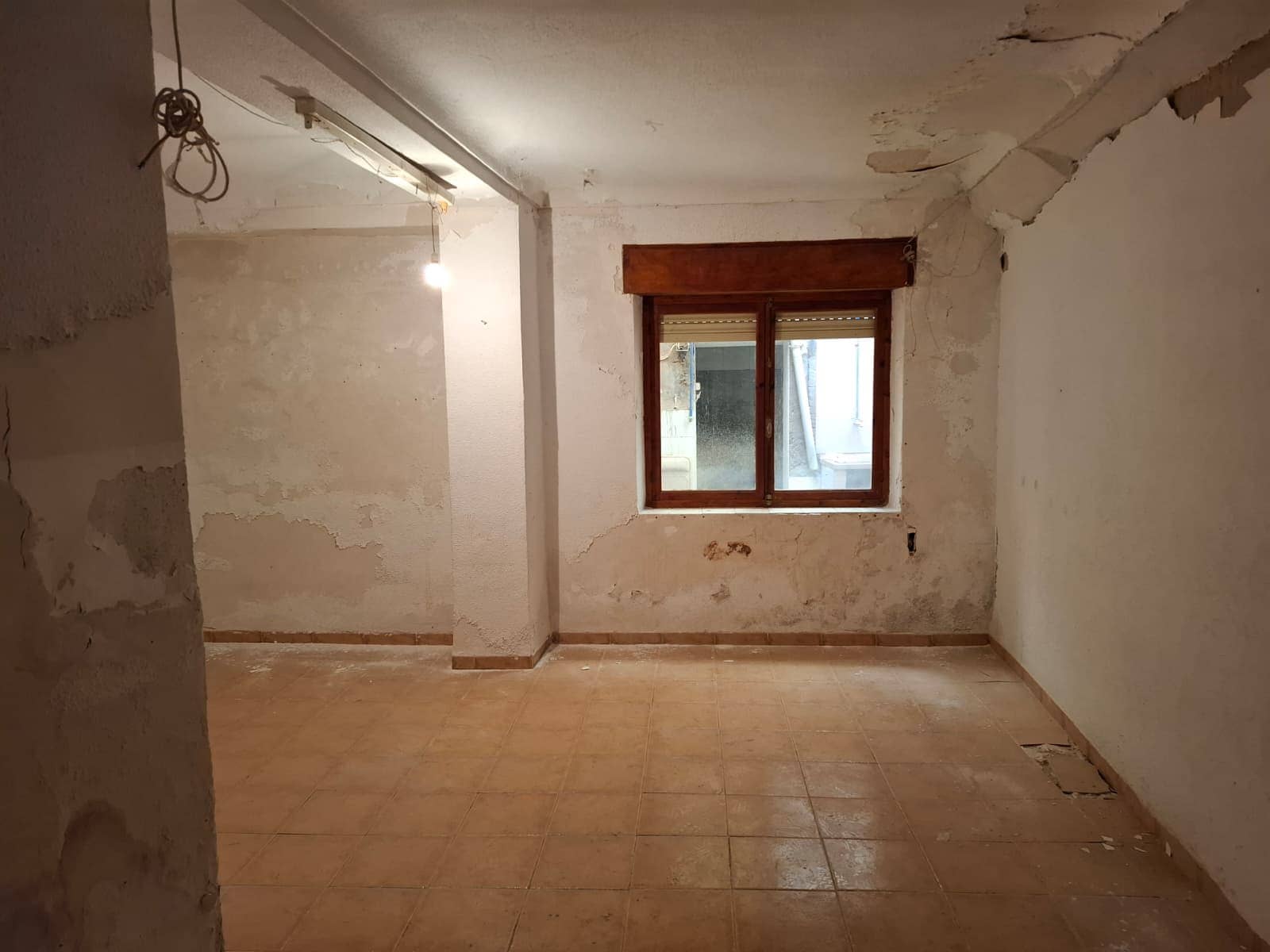 4 sovrum Hus till salu i Pinoso med garage - 75 000 € (Ref: 10012444)