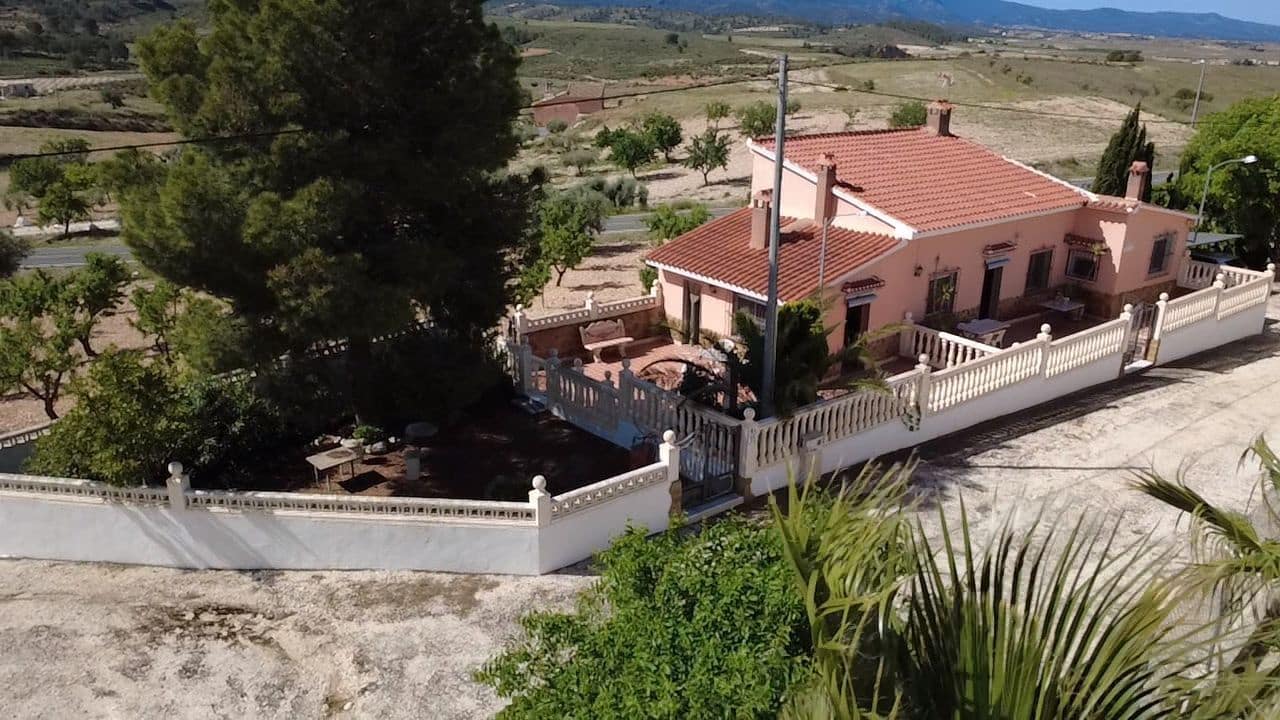3 soverom Finca/Herregård til salgs i Pinoso - € 184 900 (Ref: 10012445)