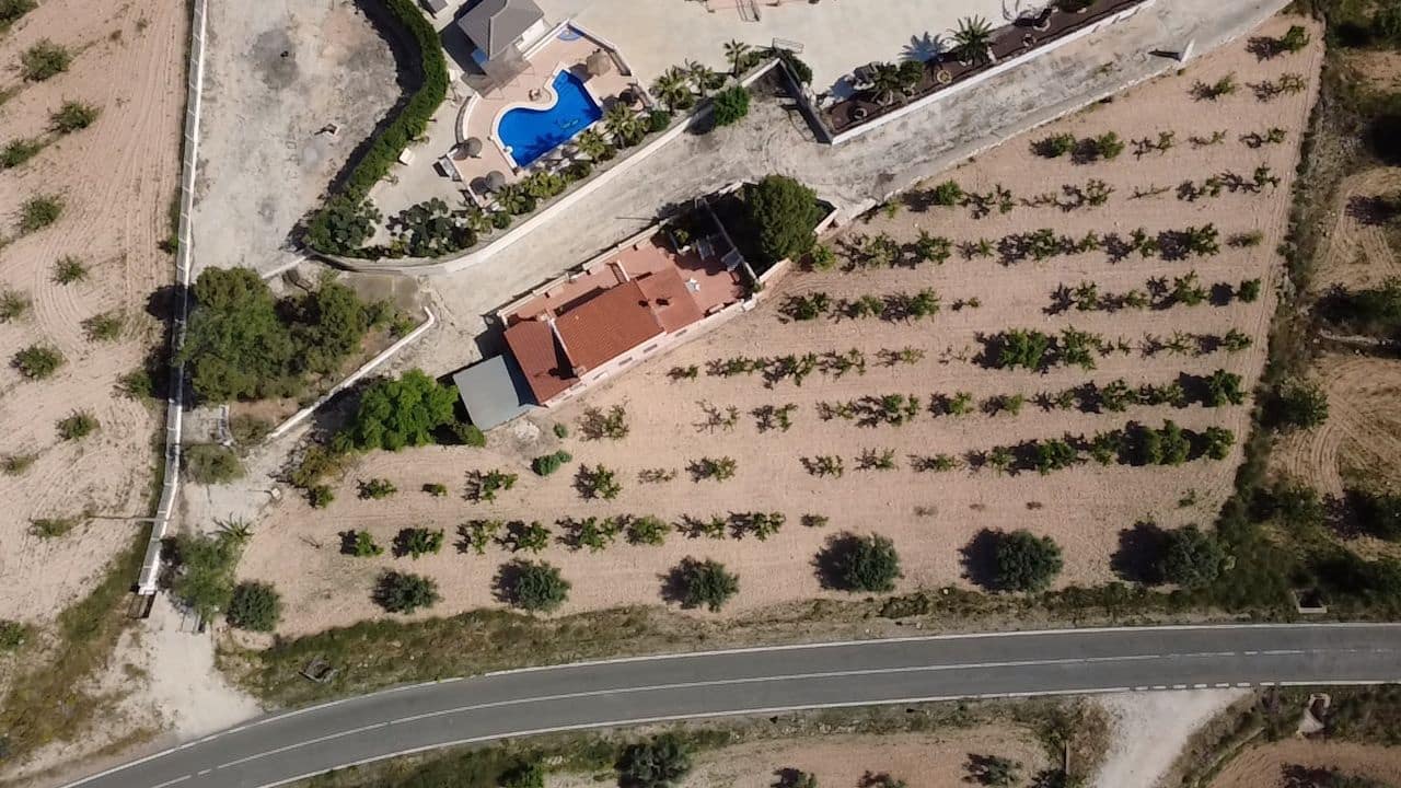 3 soverom Finca/Herregård til salgs i Pinoso - € 184 900 (Ref: 10012445)