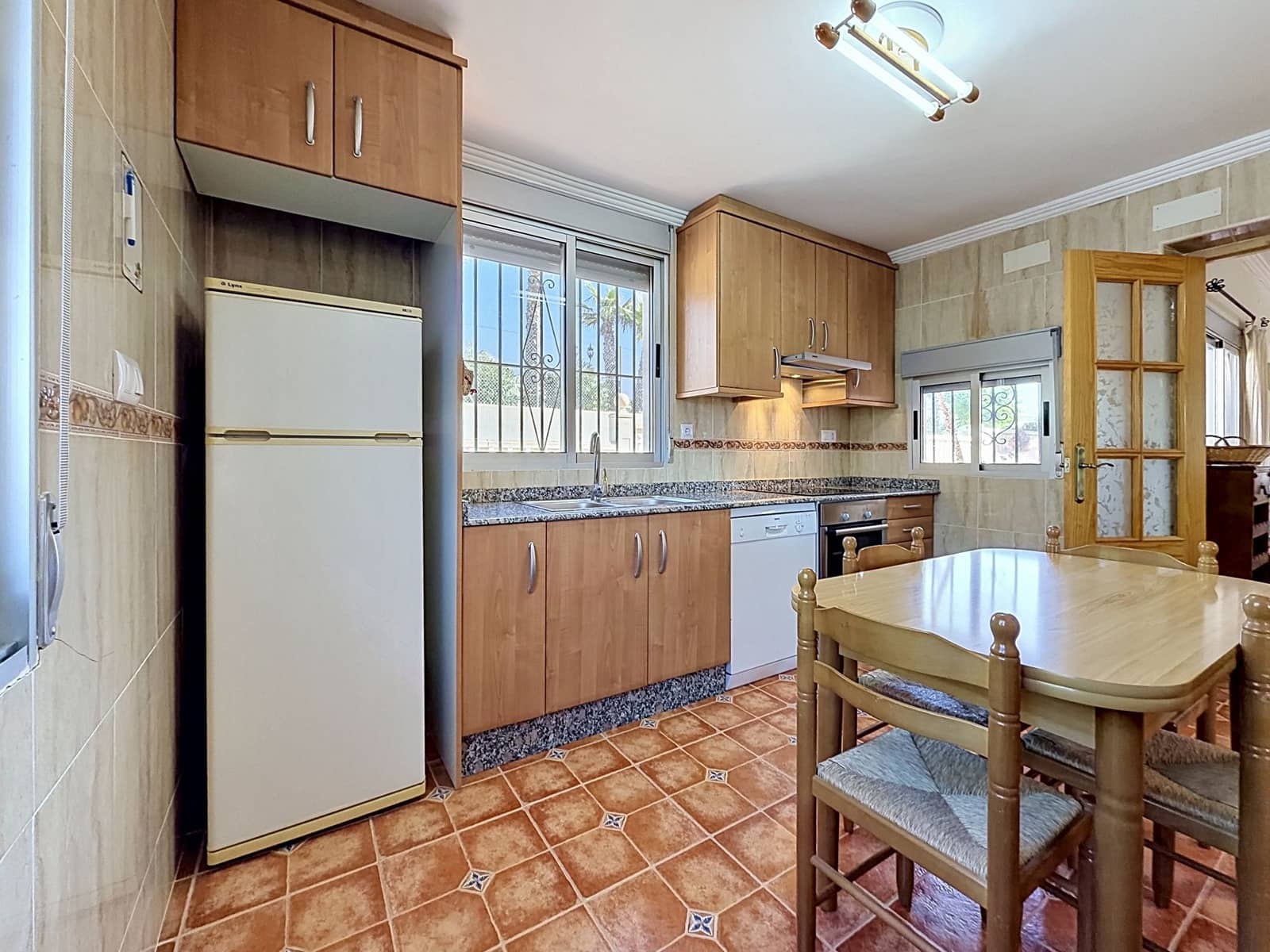 3 soverom Finca/Herregård til salgs i Pinoso - € 184 900 (Ref: 10012445)