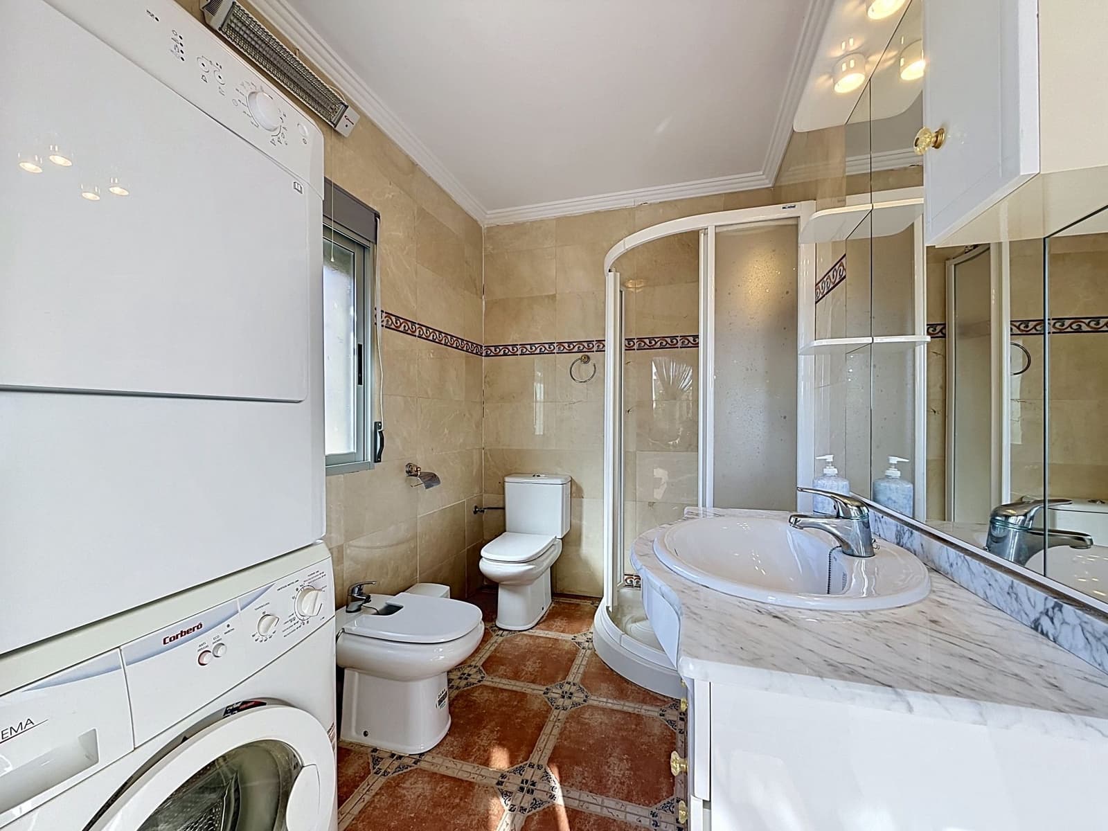 3 soverom Finca/Herregård til salgs i Pinoso - € 184 900 (Ref: 10012445)