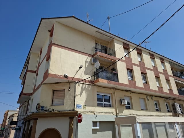 Apartamento de 3 habitaciones en Pinoso en venta - 87.500 € (Ref: 10012447)