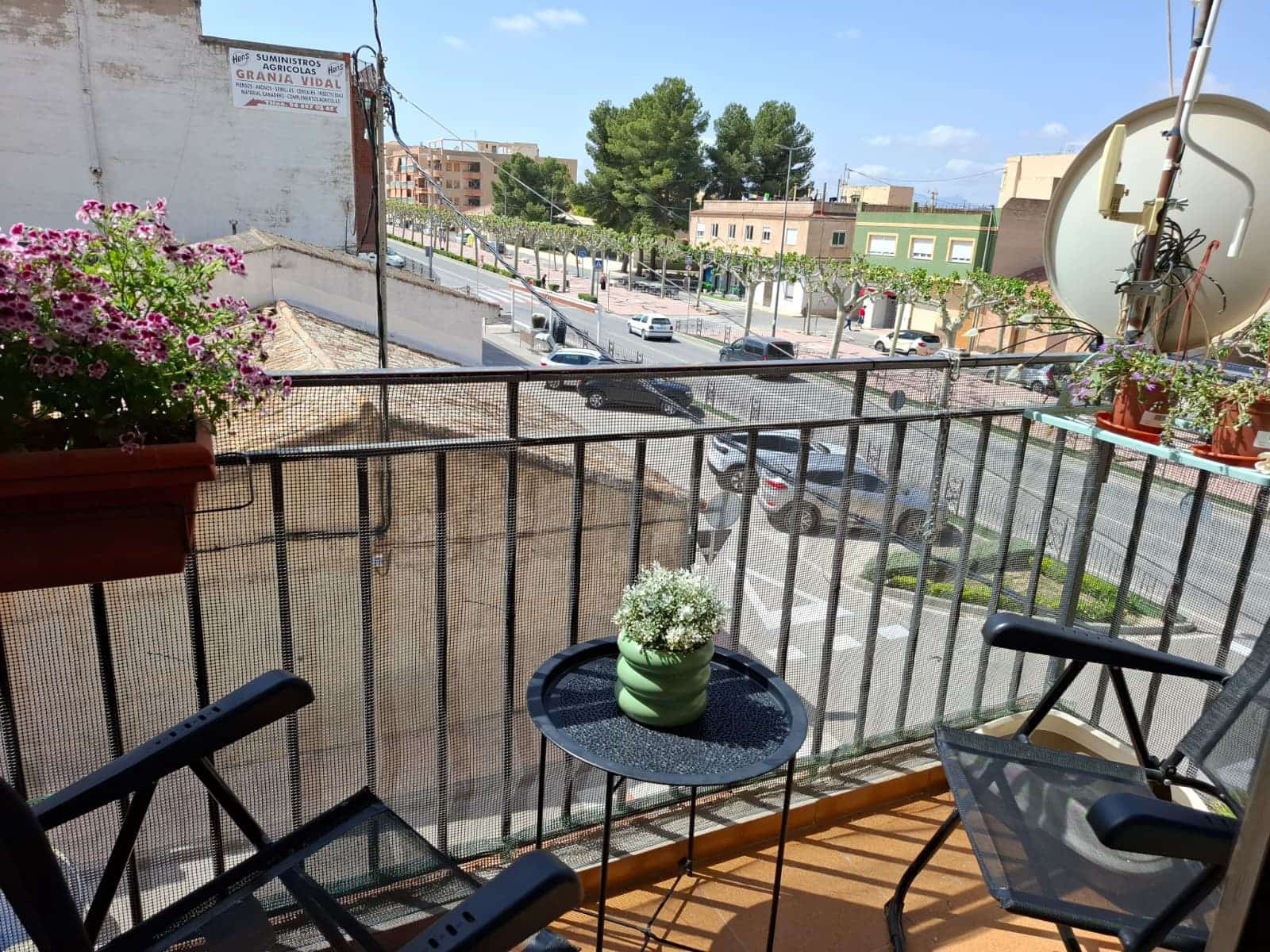 Apartamento de 3 habitaciones en Pinoso en venta - 87.500 € (Ref: 10012447)