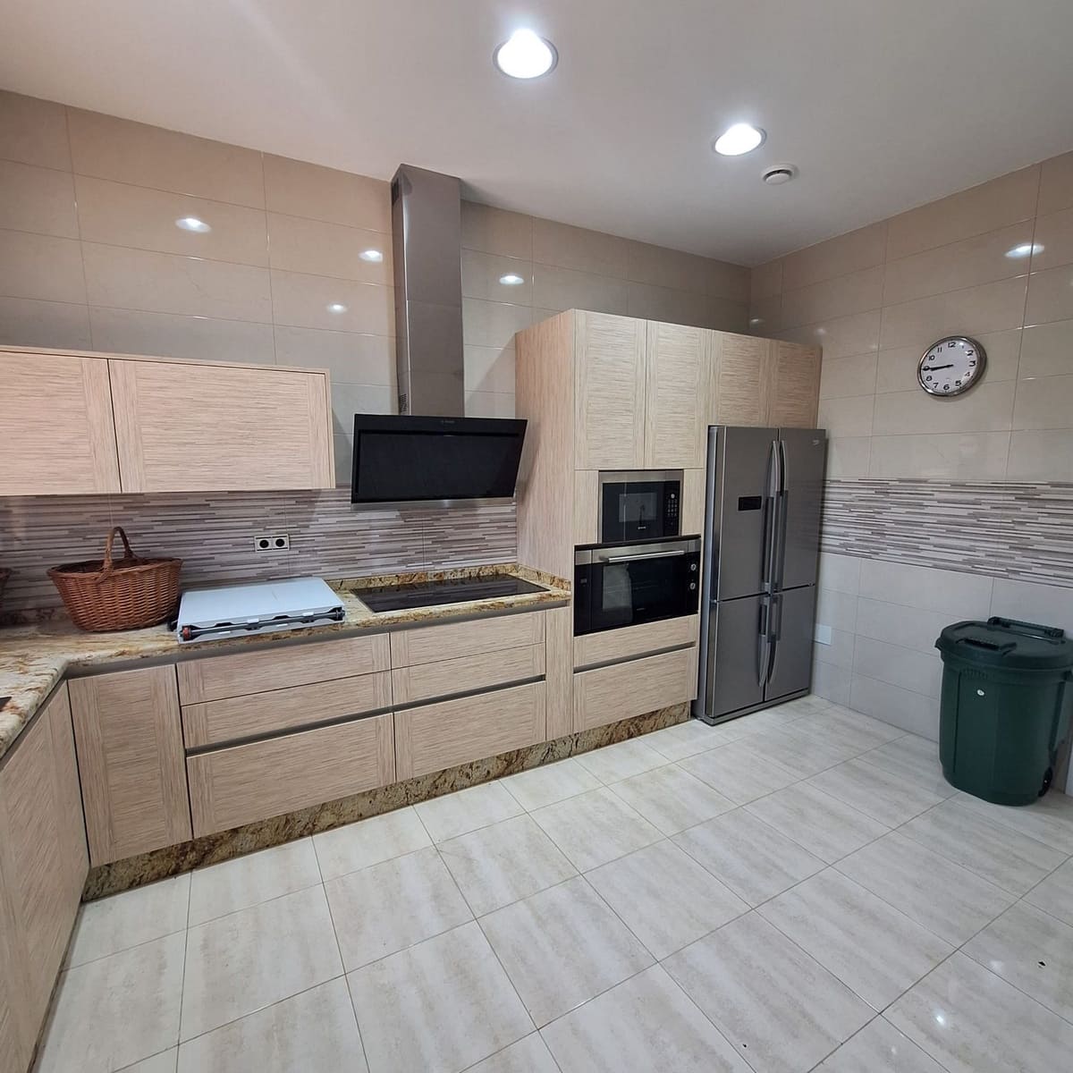 4 soverom Villa til salgs i Pinoso - € 595 000 (Ref: 10012448)