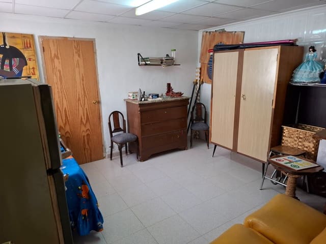 6 slaapkamer Huis te koop in Pinoso met garage - € 249.995 (Ref: 10012455)