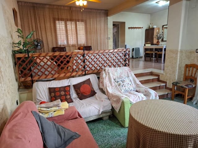 6 slaapkamer Huis te koop in Pinoso met garage - € 249.995 (Ref: 10012455)