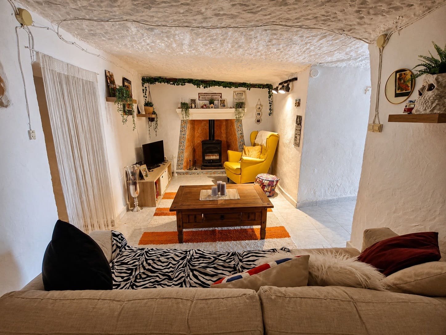 3 camera da letto Casa Grotta in vendita in Freila - 89.000 € (Rif: 10021433)