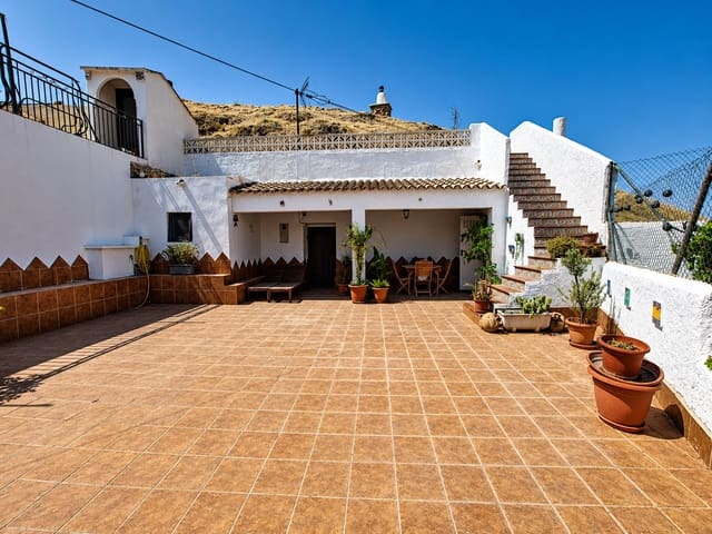 3 camera da letto Casa Grotta in vendita in Freila - 89.000 € (Rif: 10021433)