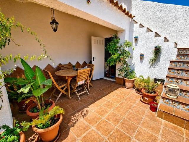 3 camera da letto Casa Grotta in vendita in Freila - 89.000 € (Rif: 10021433)