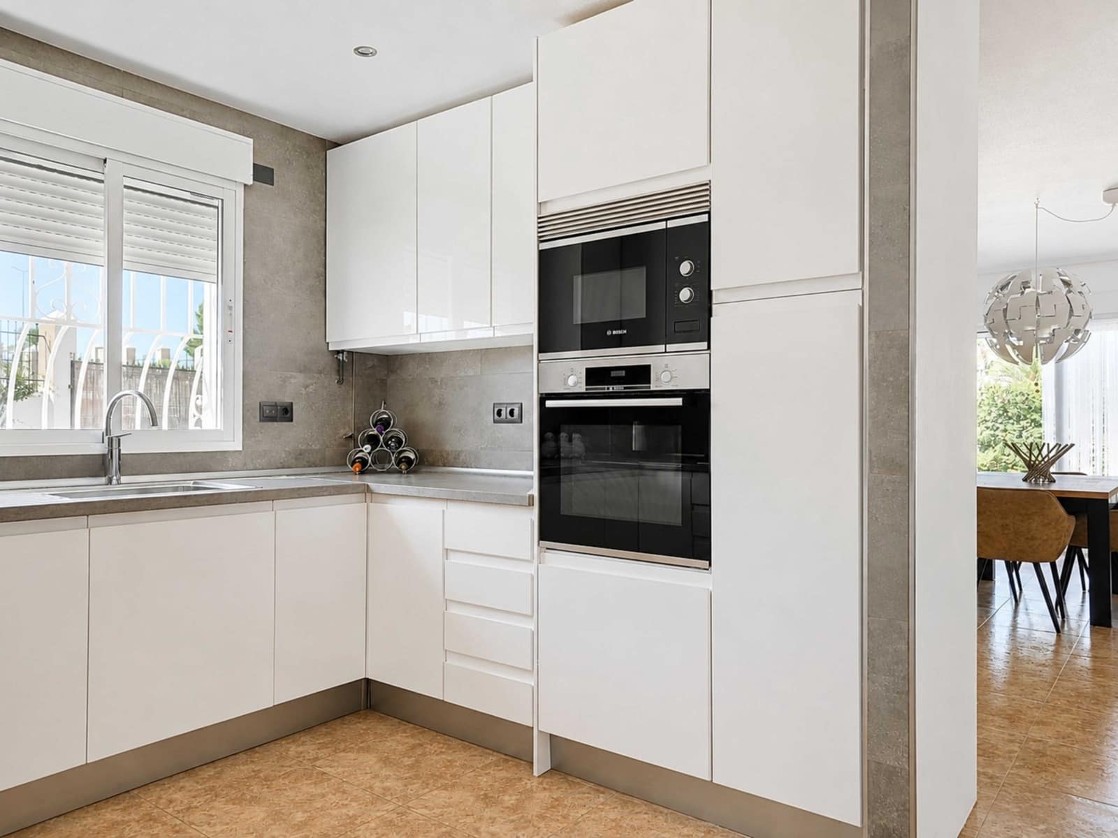 Chalet de 3 habitaciones en Campos del Río en venta con piscina garaje - 399.950 € (Ref: 10025899)