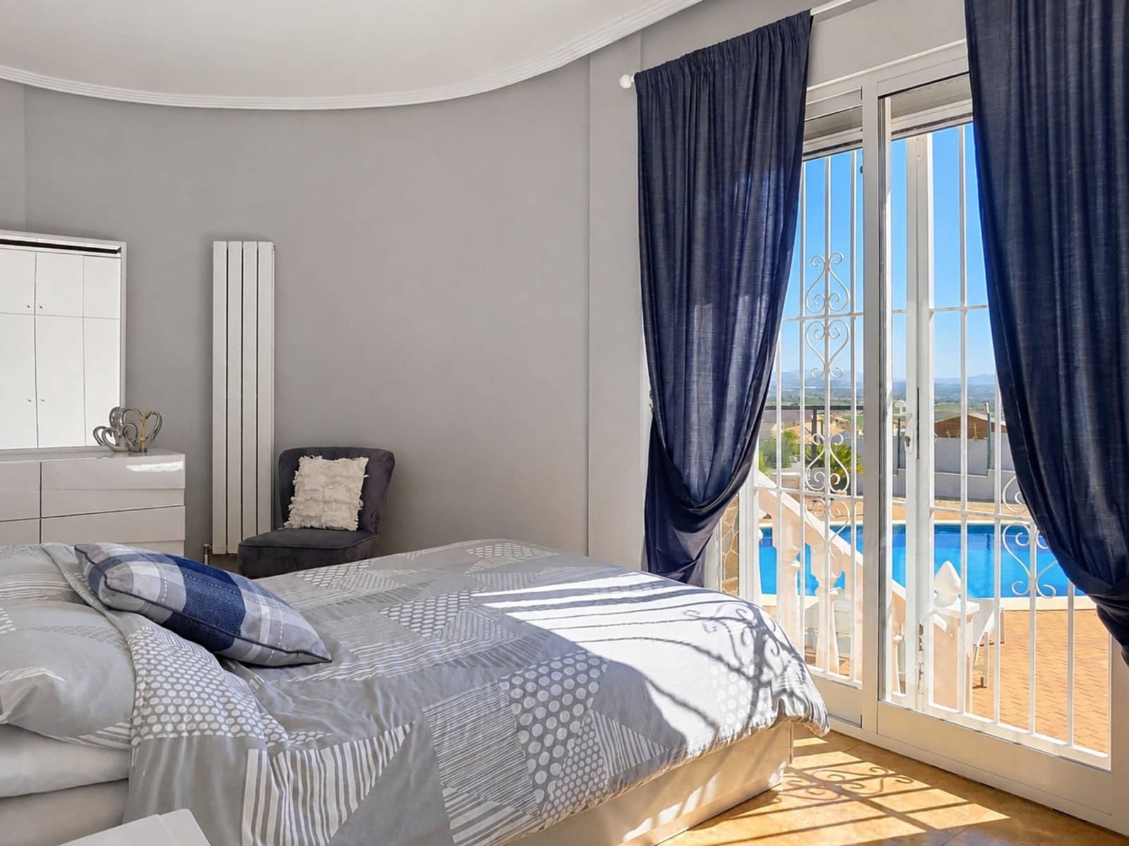 Chalet de 3 habitaciones en Campos del Río en venta con piscina garaje - 399.950 € (Ref: 10025899)