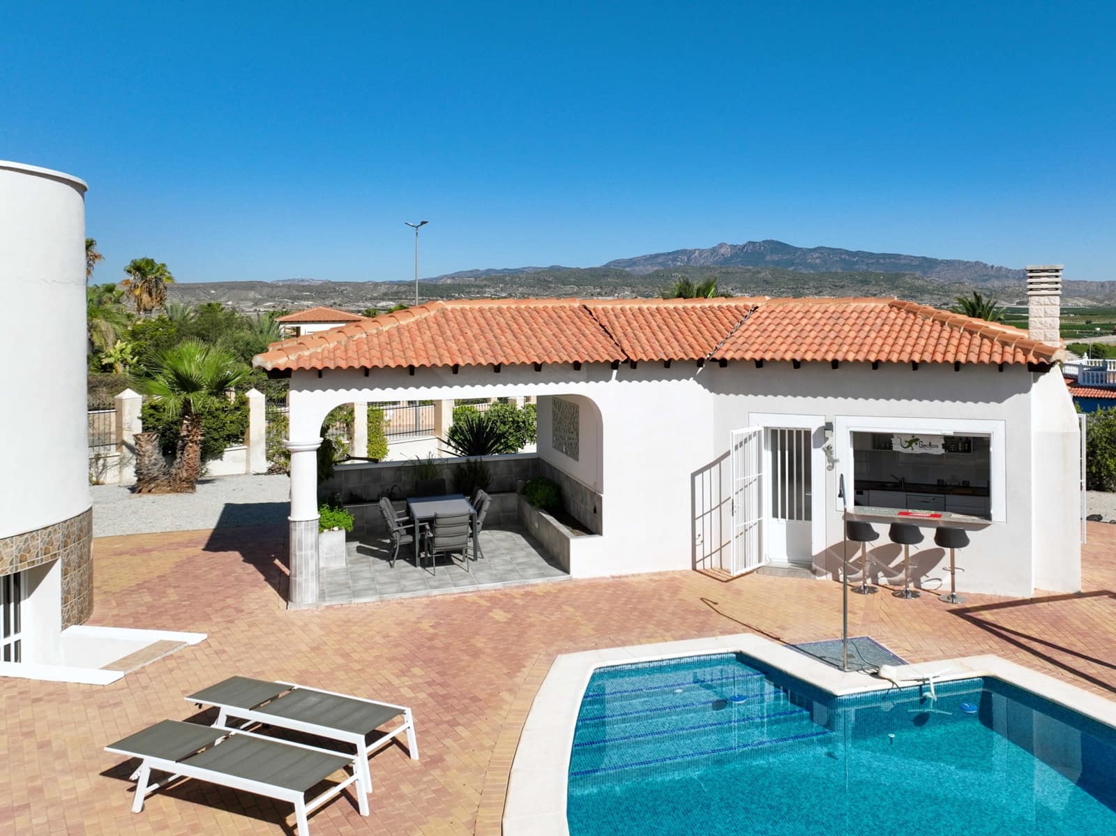Chalet de 3 habitaciones en Campos del Río en venta con piscina garaje - 399.950 € (Ref: 10025899)