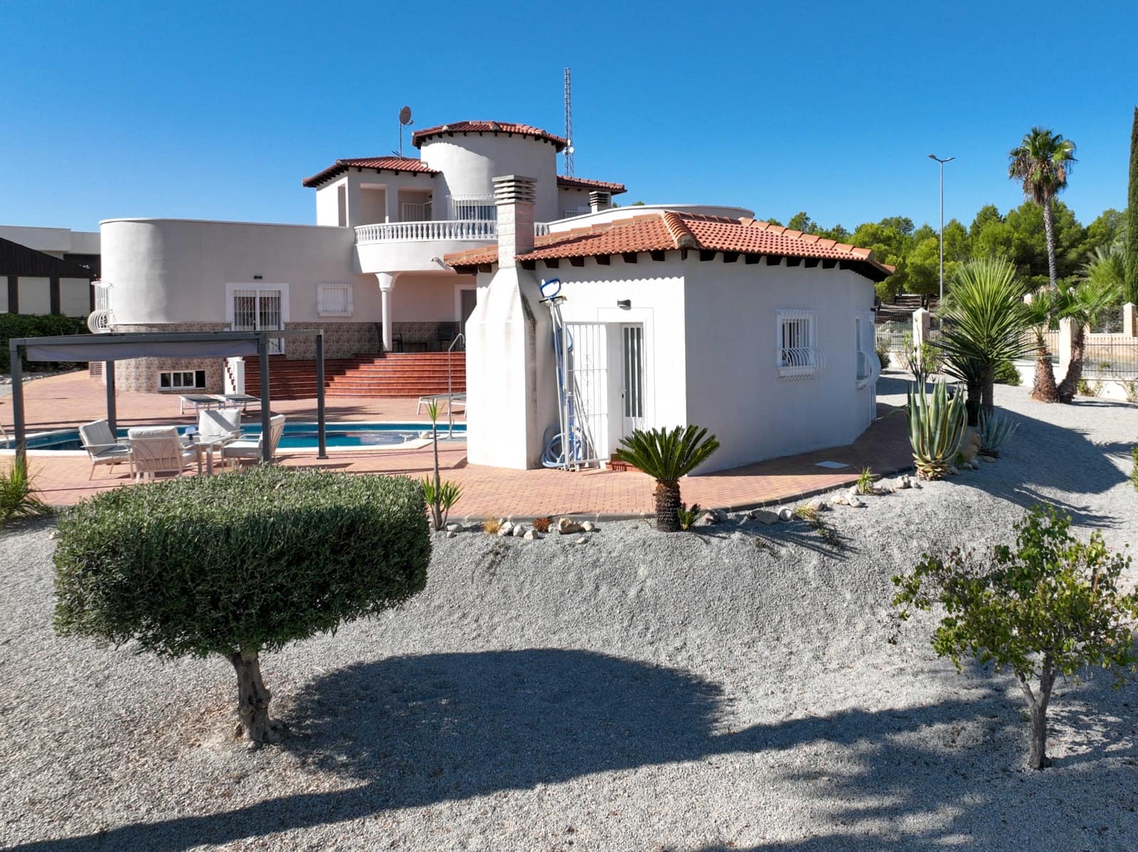 Chalet de 3 habitaciones en Campos del Río en venta con piscina garaje - 399.950 € (Ref: 10025899)