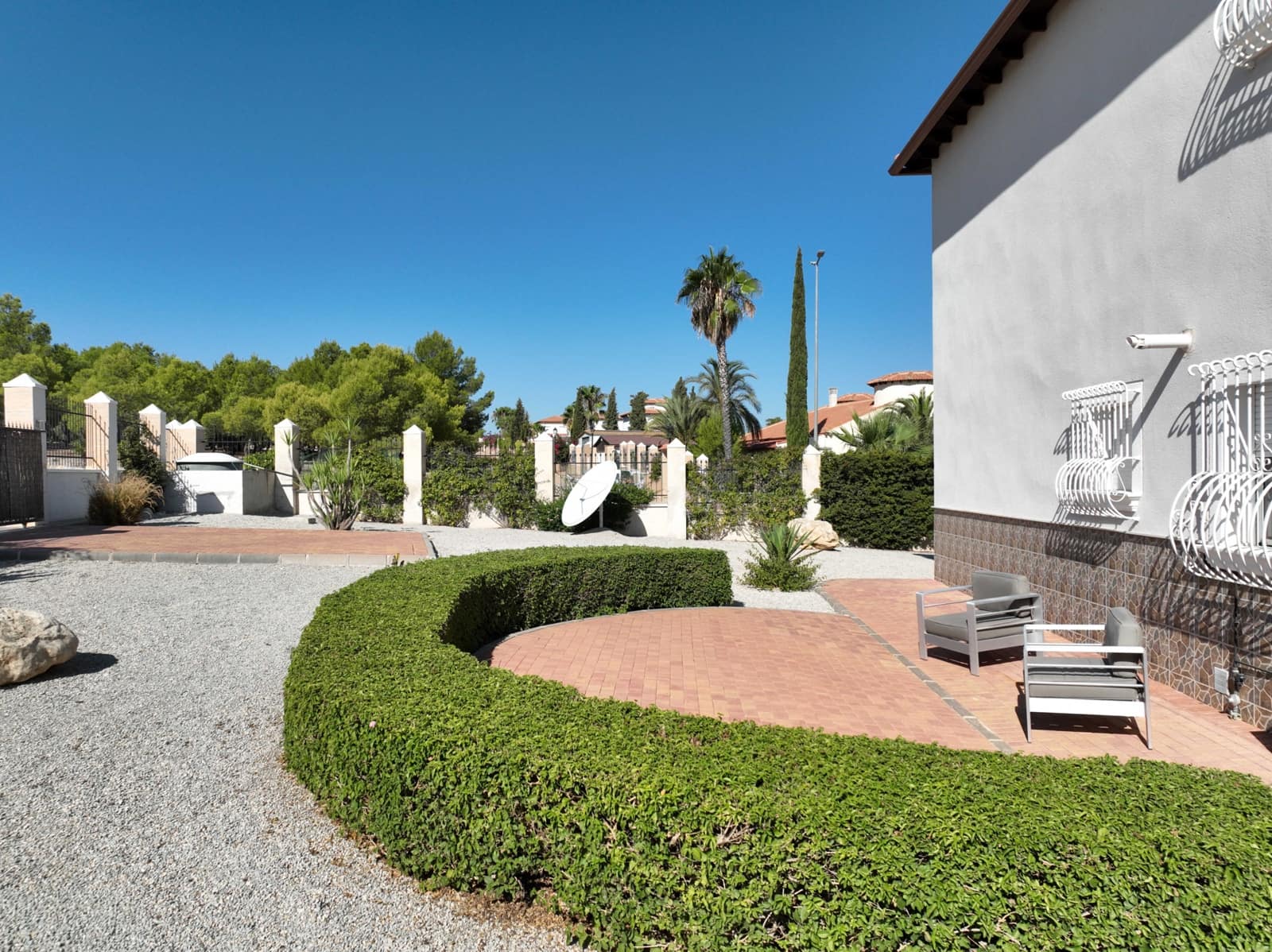Chalet de 3 habitaciones en Campos del Río en venta con piscina garaje - 399.950 € (Ref: 10025899)